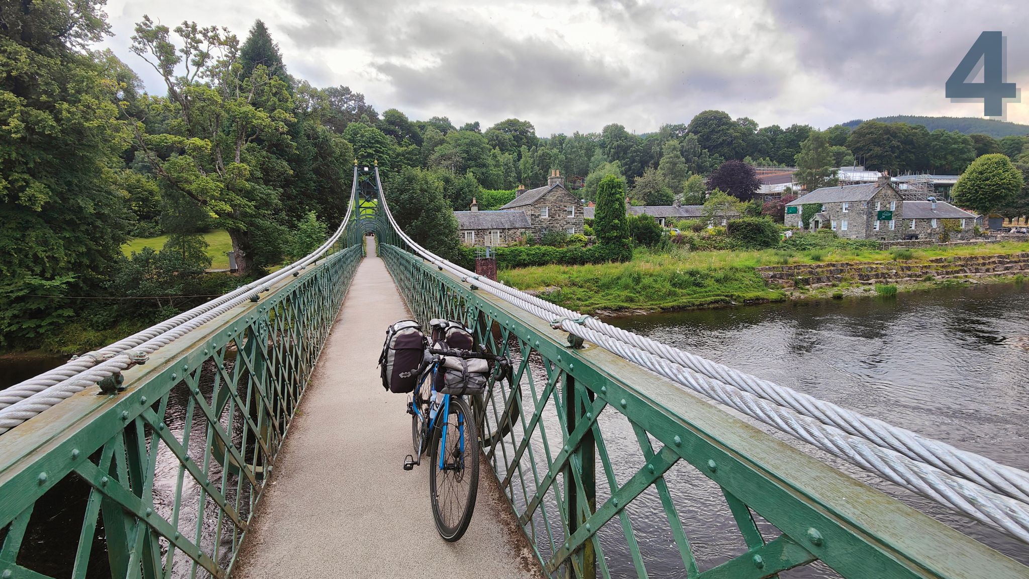 04 NNW - day4 Pitlochry footbridge - 1