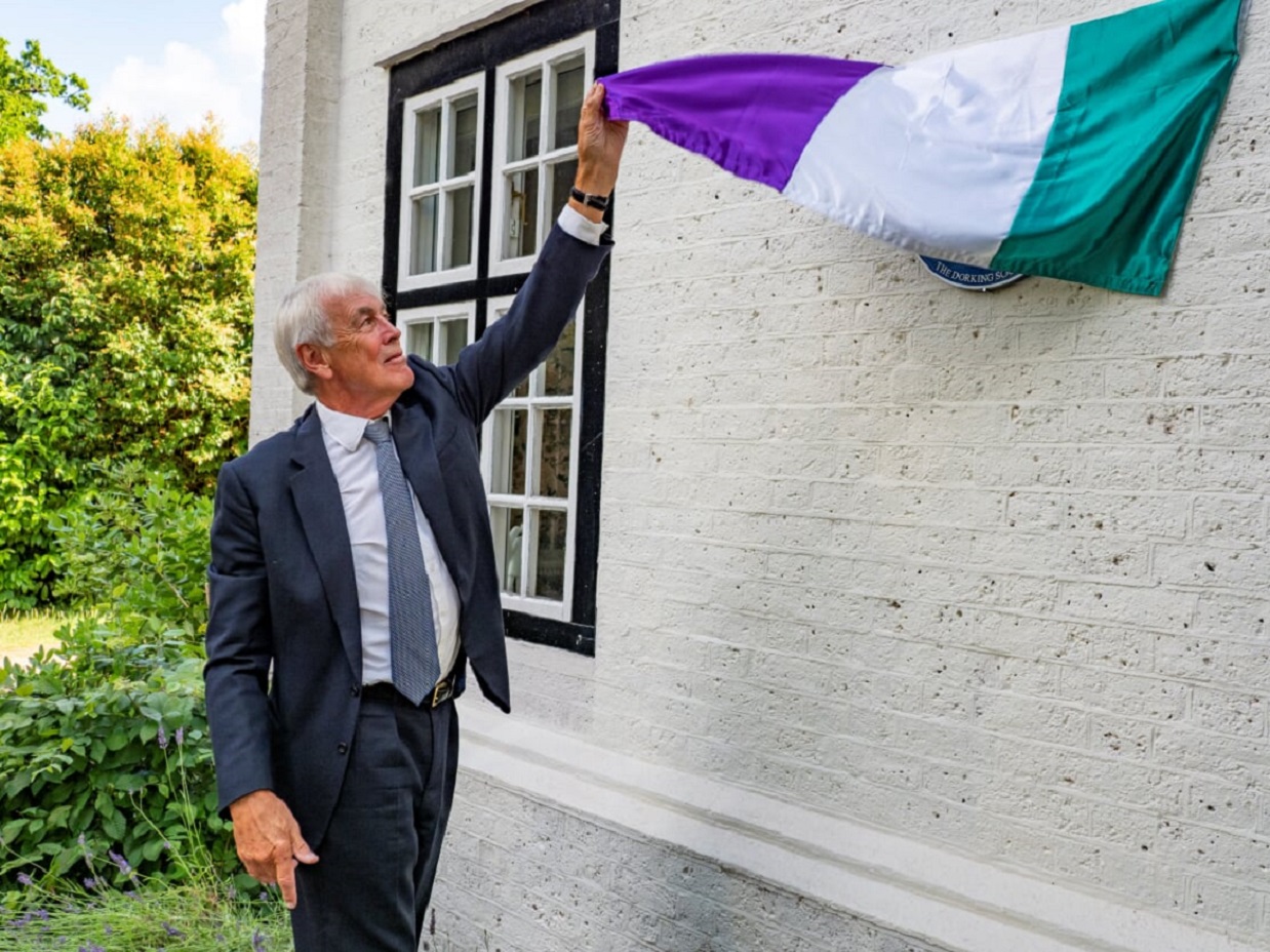 Unveiling the plaque