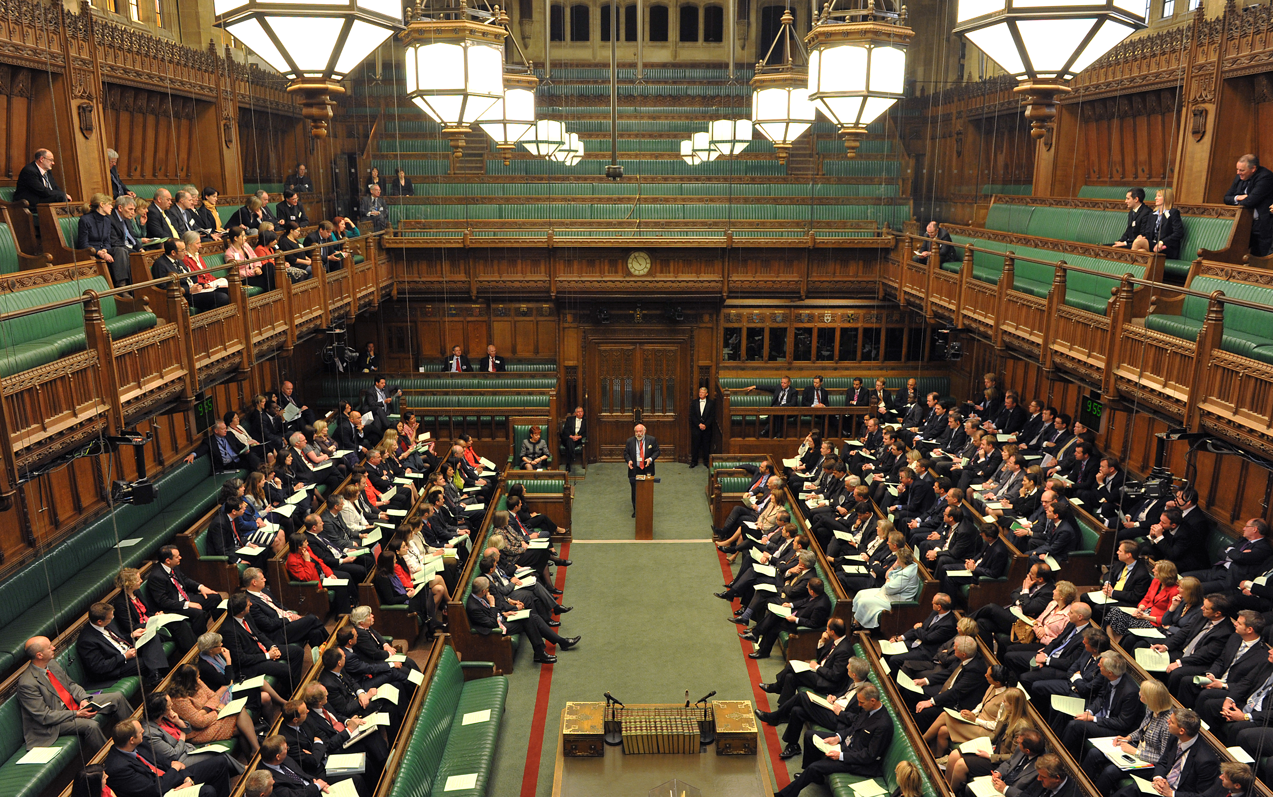Парламент в новом свете. Палата общин Великобритании. Палаты парламента Великобритании. Палаты общин (House of Commons). Парламент Великобритании 1997.