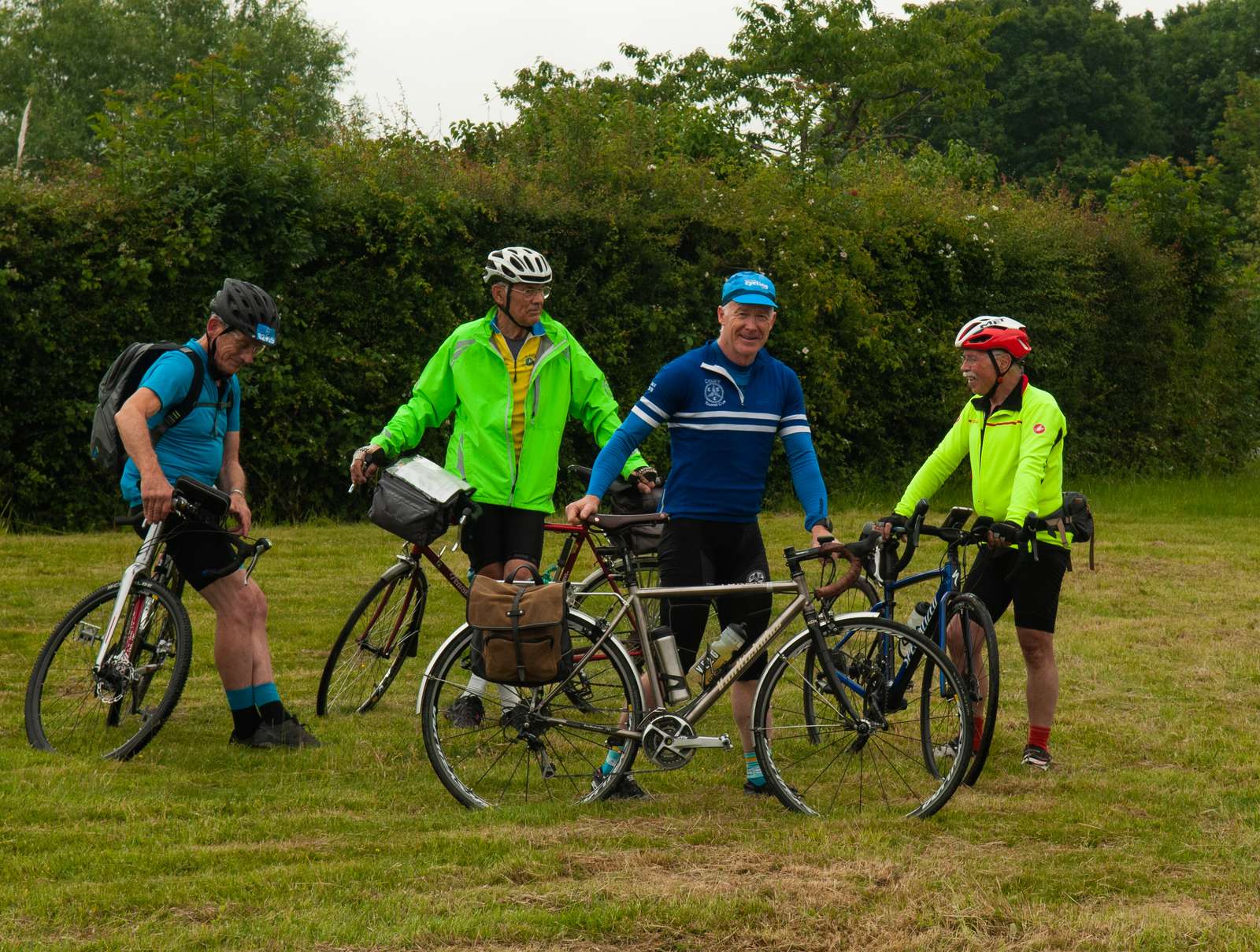 Fc 東京 ユニフォーム プレゼント