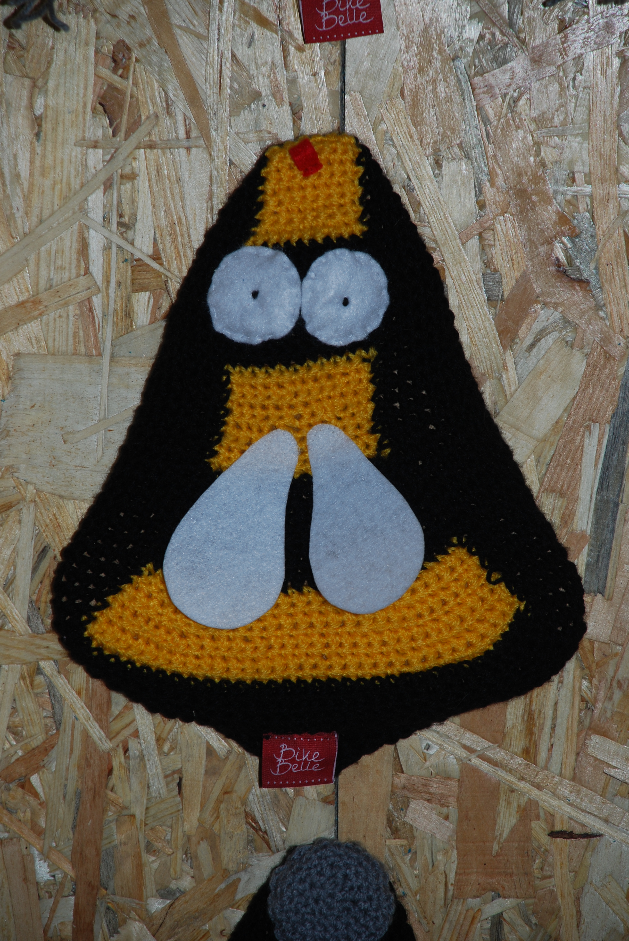 Bike Belle knitted bee saddle cover