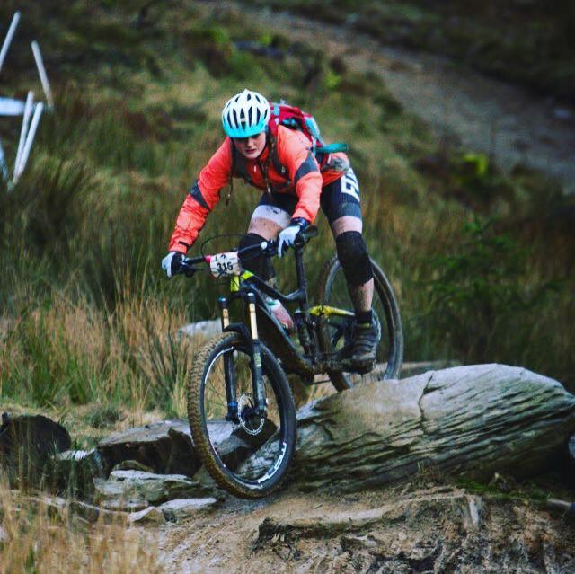 Caja on an enduro race