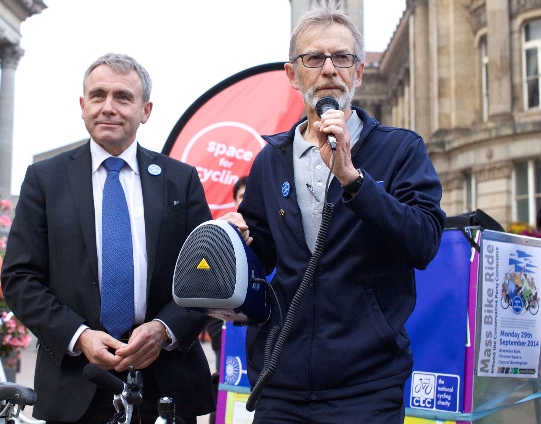 Transport Minister Robert Goodwill with David Cox, Chair of CTC