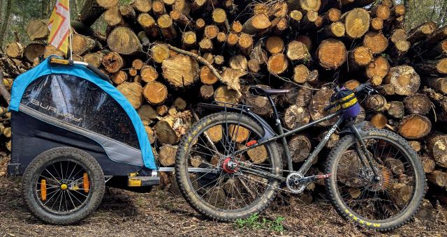 Guide to child trailers Cycling UK