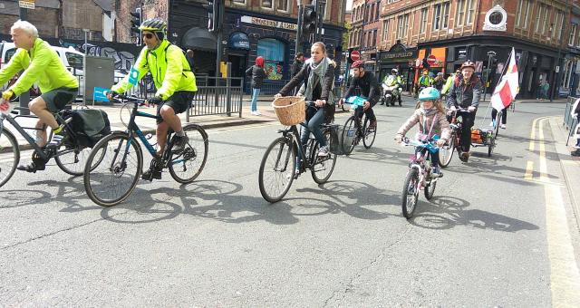 Leeds Cycling Campaign take to the streets to demand better cycling facilities