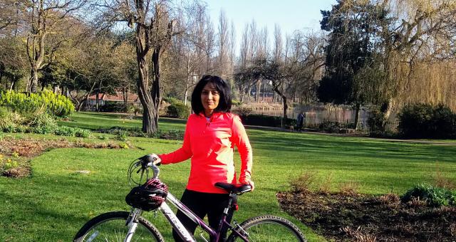 Narinder Kaur and her bike at Walsall Arboretum