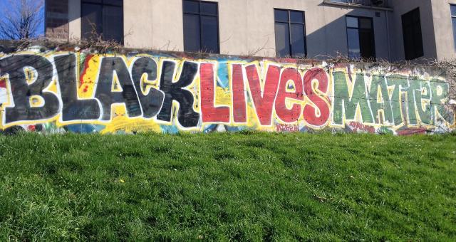 Wall in America with Black Lives Matter written on it