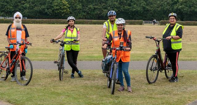 Eid by bike picnic. Photo by Wayne Fox