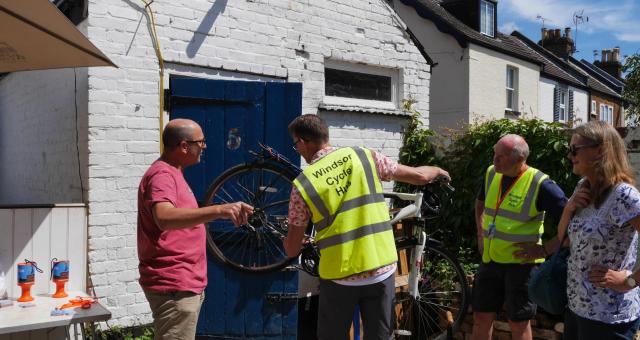 Windsor Cycle Hub Bike Kitchen Safety Check