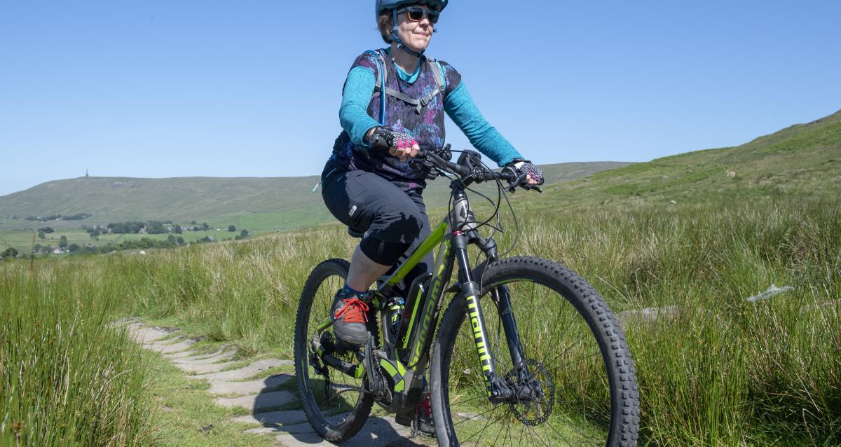 Lightweight womens mountain outlet bike
