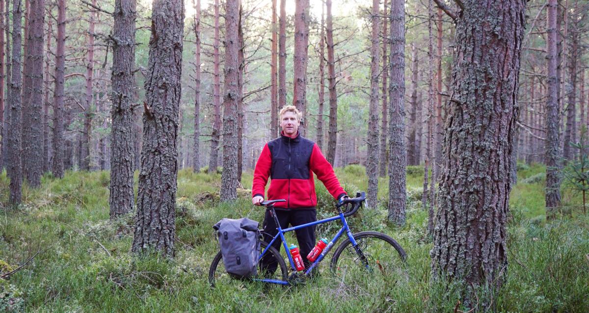 Alastair humphreys around best sale the world by bike