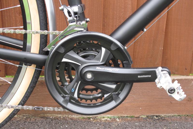 A bicyle's triple chainset