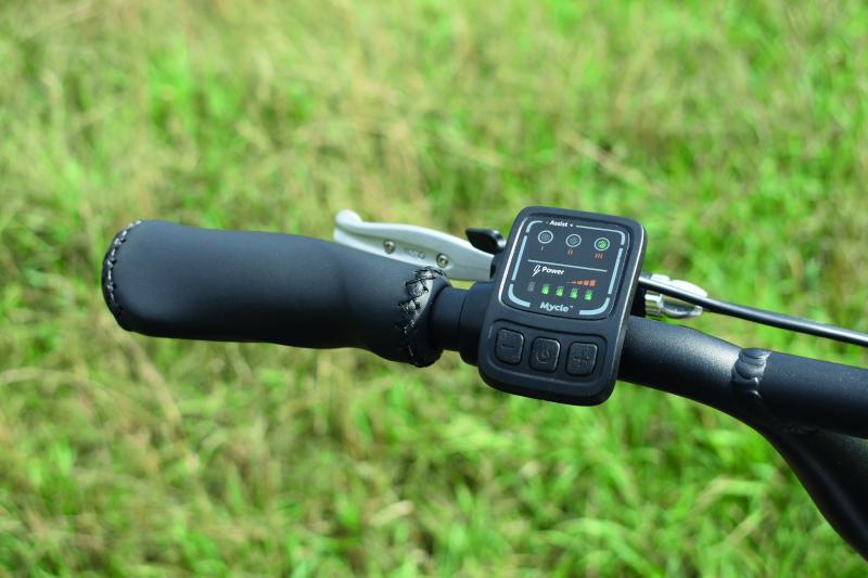 The LCD screen of an e-cycle