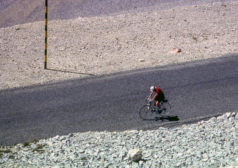 The mystery cyclist continues up Mont Ventoux