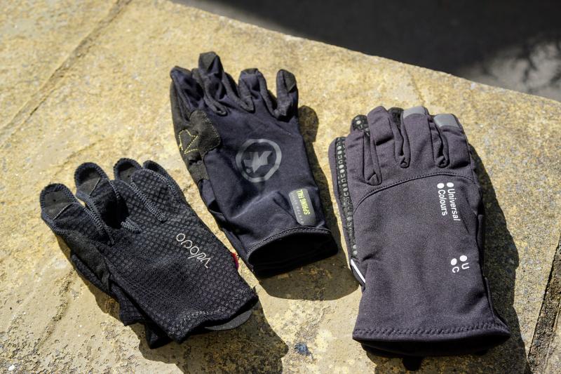 Thin cycling gloves to take you from autumn into winter.