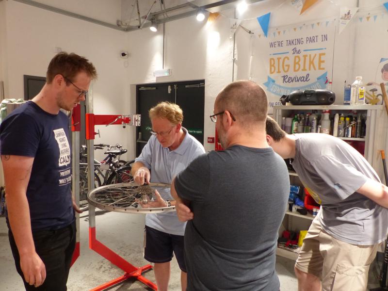 Ian's class at the Gloucestershire Bike Project