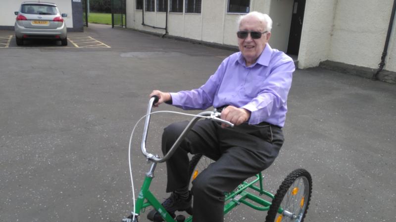 95-year-old Ron in action