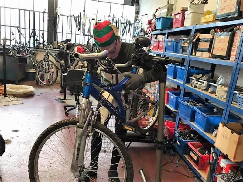 A Streetbikes elf hard at work