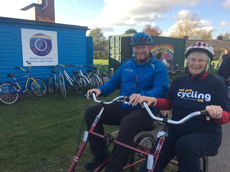 Sylvia giving Cycling Development Officer, Chris Alston, a tour of the circuit at Live! Project’s  ‘Give it a Spin’ Inclusive Cycling Session