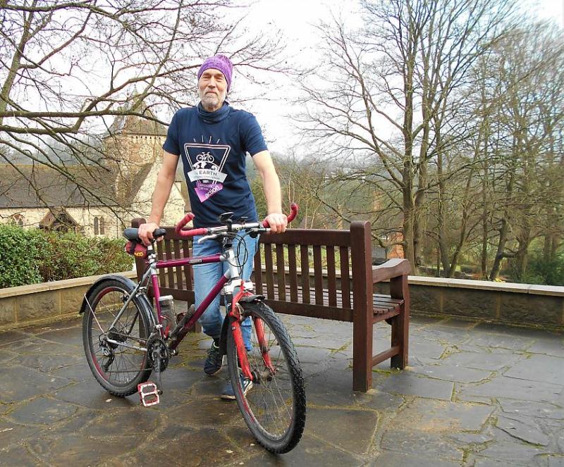 Ted Gomm and his vintage mountain bike