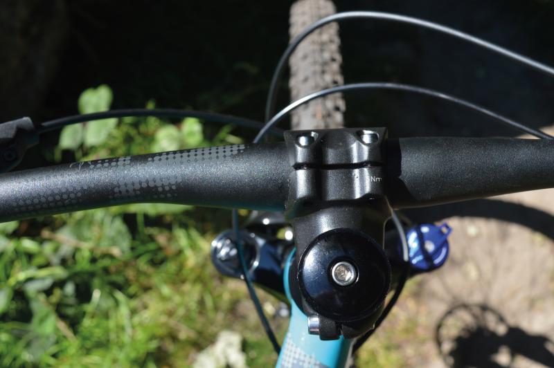 Short stem aids steering