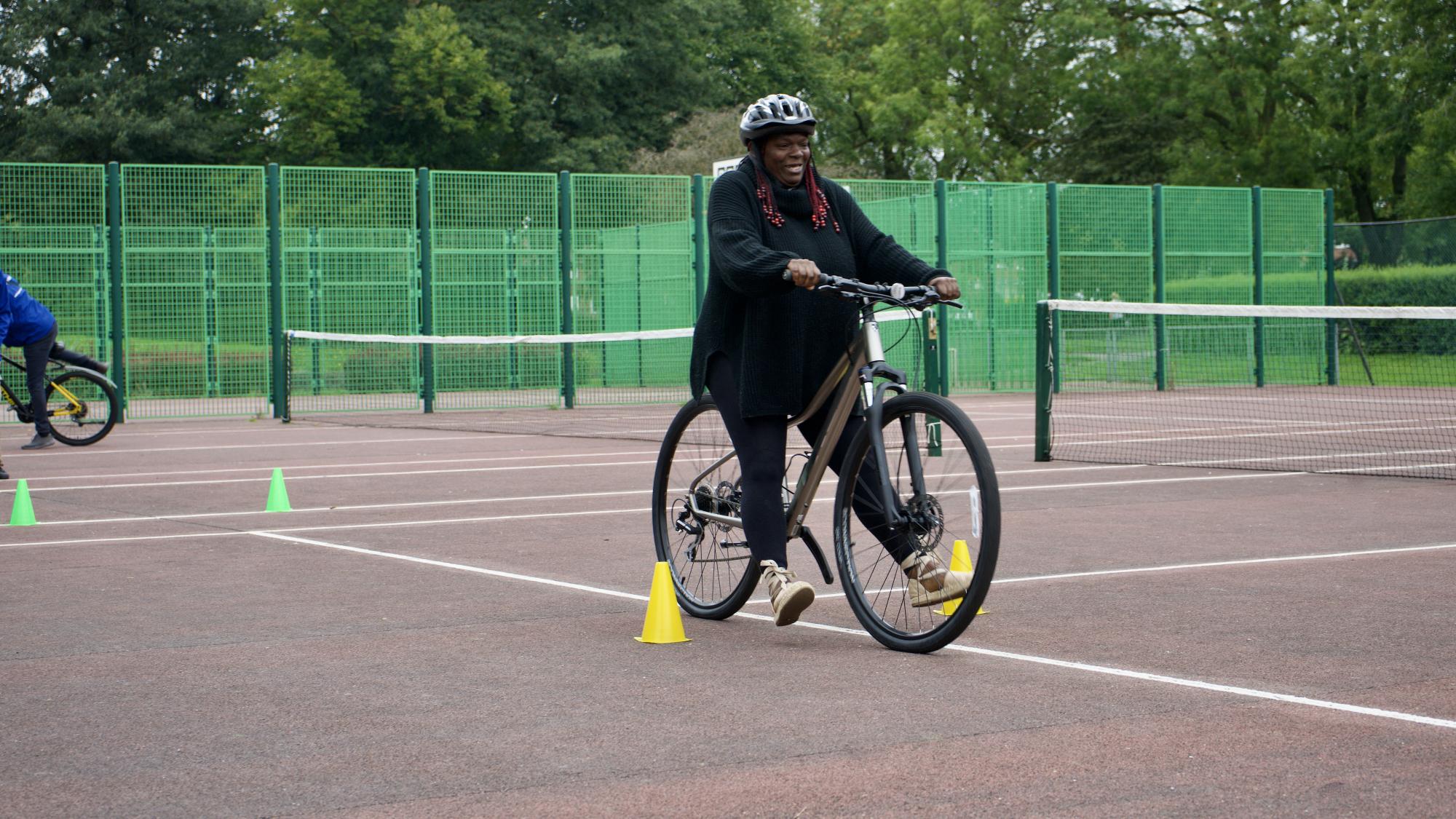 What to expect when you attend a learn-to-ride session | Cycling UK