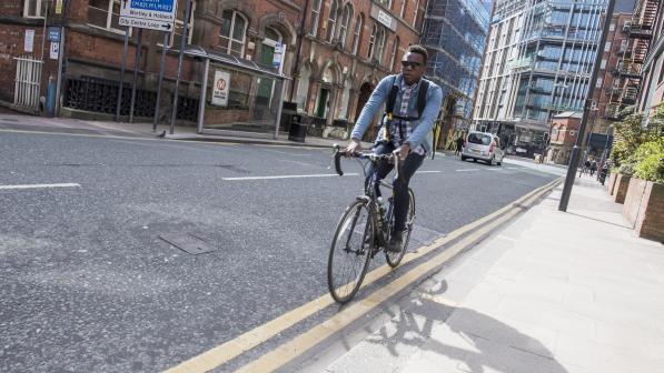 Commuter cycling to work in Leeds 