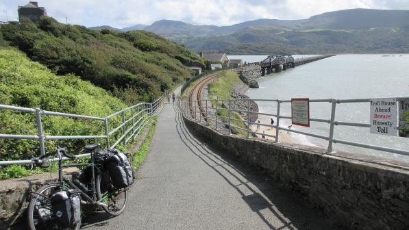 CYCLE123_FEATURE_100 QUID TOUR_17 Barmouth Bridge.JPG