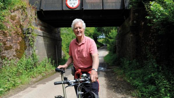 CYCLE123_FREEWHEELING_JOHN GRIMSHAW_John Grimshaw-nr Bridport.jpg