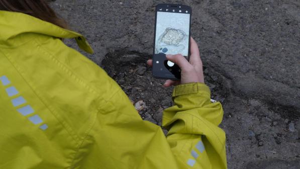 potholephone.jpg