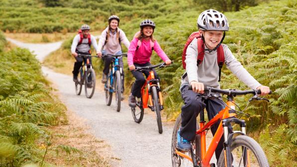 shutterstock_familycycling.jpg