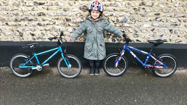4-year-old testing a Cnoc 16 and Frog 48 