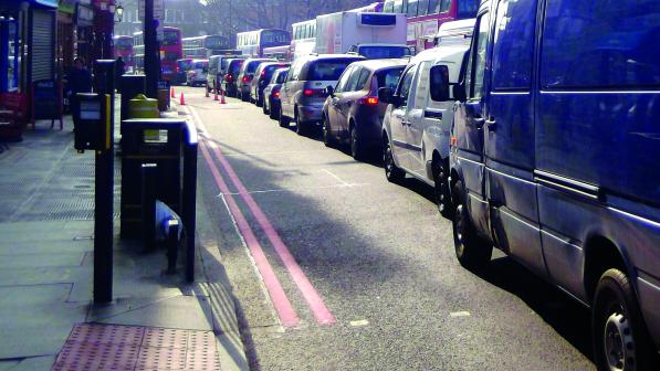 Bad air - traffic jam at the Angel Islington - David Holt, Flickr CC