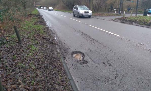 Pothole on Salt Box Lane, Guildford