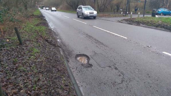 Pothole on Salt Box Lane, Guildford