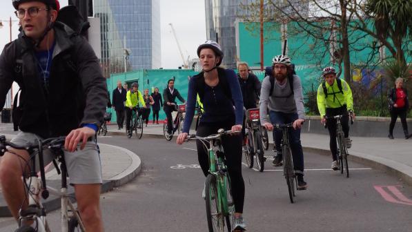 Commuters in London 
