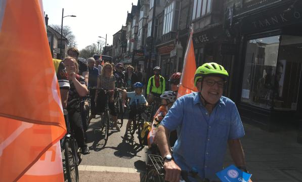Riders set off in Cambridge to ask their electoral candidates to support cycling