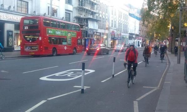 Kensington High Street cycle lane