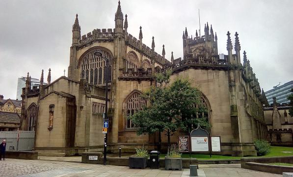 Manchester cathedral cycle route
