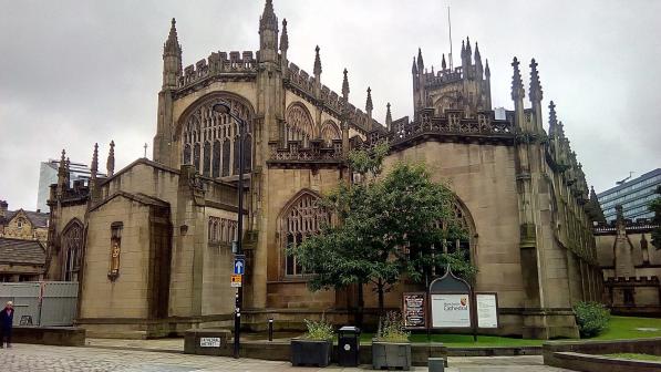 Manchester cathedral cycle route