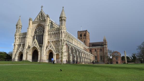 St Alban's cathedral cycle route