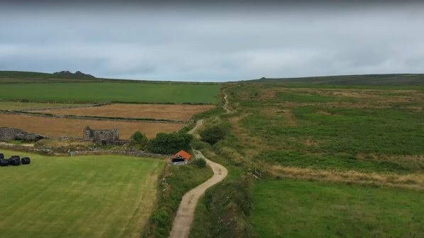 The Tinners Way is no longer fully accessible to horses and carts, or bikes