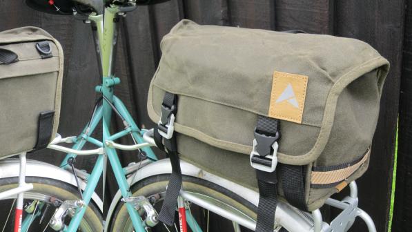 Review Altura Heritage Rack Pack Cycling UK