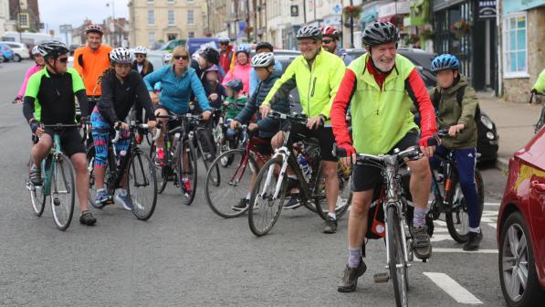 Start of Chipping Sodbury Festival Ride