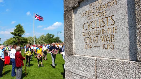 Wreath bearers at the Cyclists' Memorial in Meriden (photo by Ed Holt)